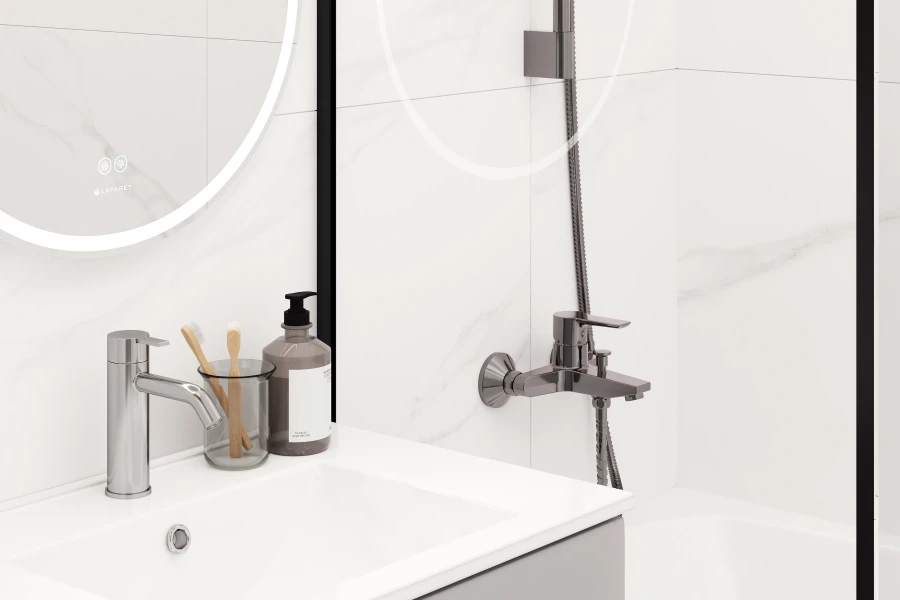Carrara excellent silver
