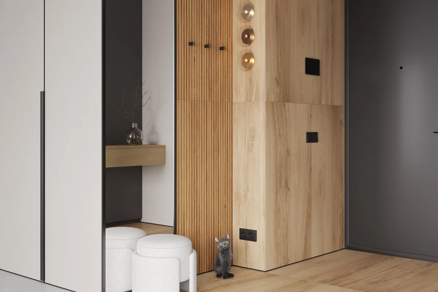 Wood royal almond